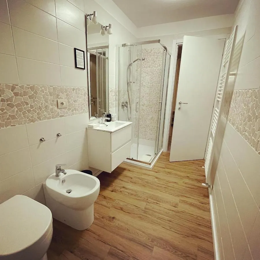 Hotel 211 Underground Viareggio Italien